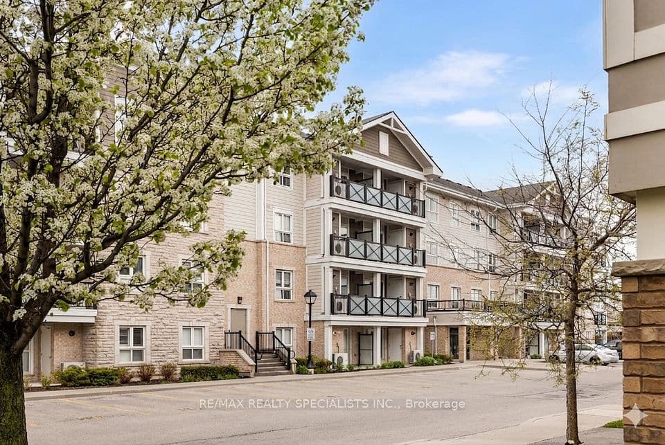 1045 Nadalin Heights 209, Milton, ON L9T 8R5 – photo 2