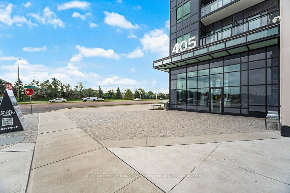 405 Dundas Street W 234, Oakville, ON L6M 5P9 – photo 2