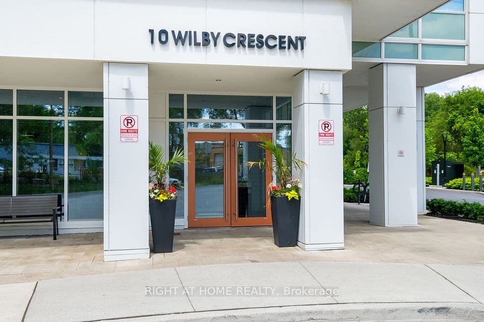 10 Wilby Crescent 807, Toronto, ON M9N 0B6 – photo 2
