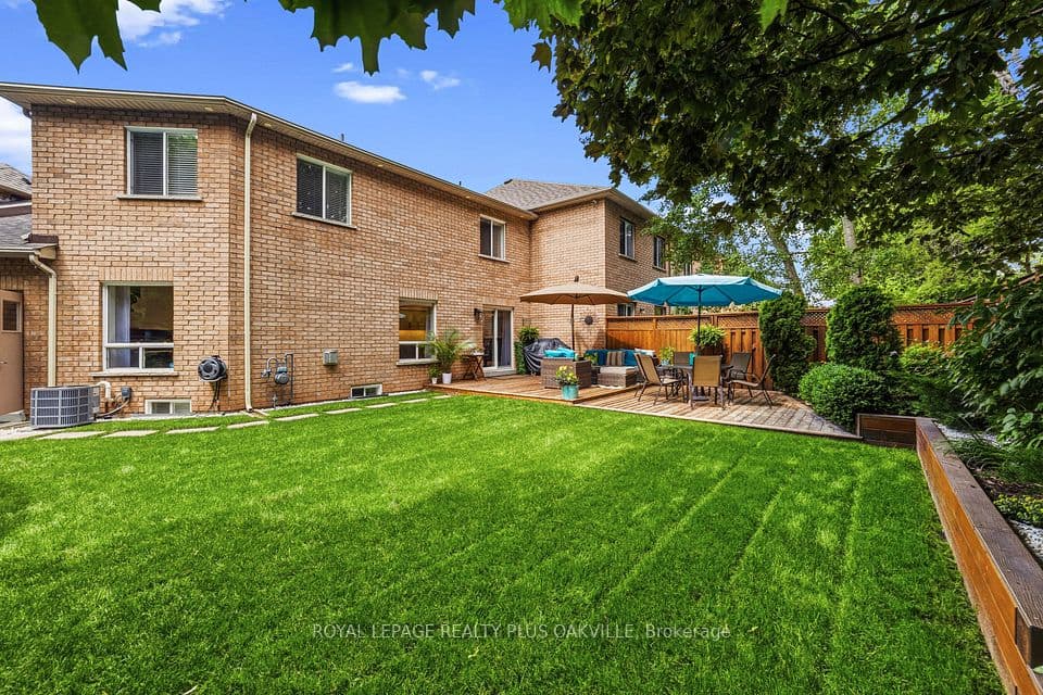 1489 Heritage Way 22, Oakville, ON L6M 4M6 – photo 3
