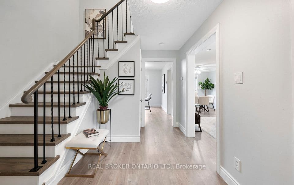 52 Vivaldi Crescent, Brampton, ON L6Y 2S2 – photo 2