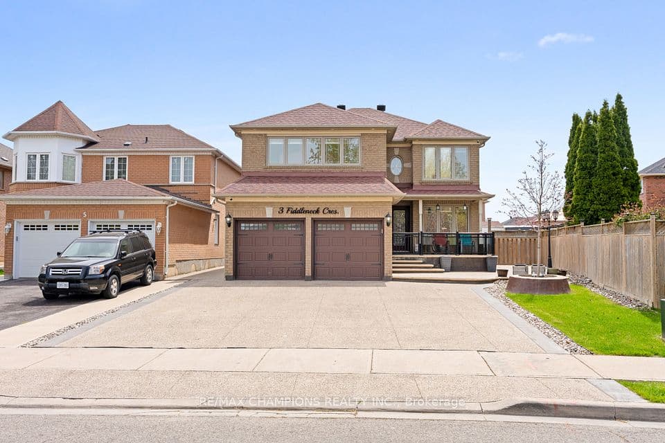 3 Fiddleneck Crescent, Brampton, ON L6R 1R2 – photo 2