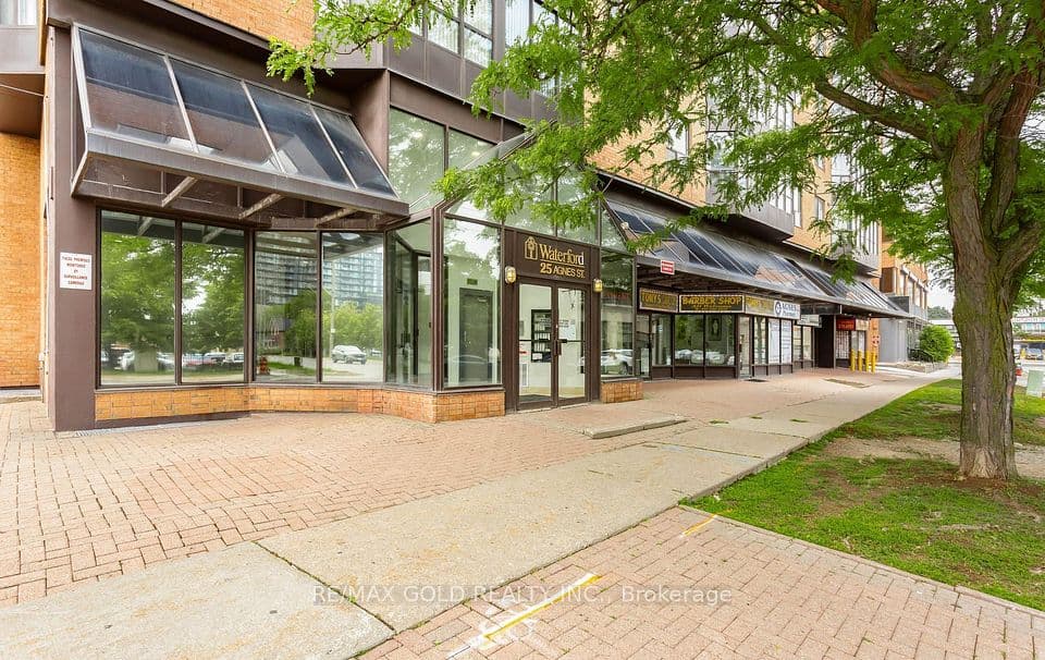 25 Agnes Street Cy-02, Mississauga, ON L5B 3X7 – photo 3