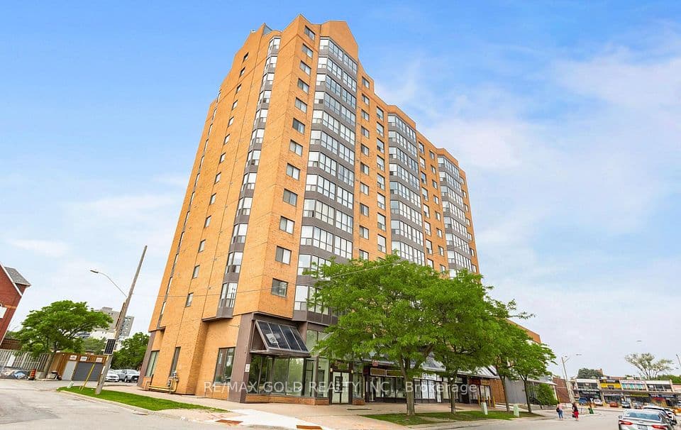 25 Agnes Street Cy-02, Mississauga, ON L5B 3X7 – photo 2