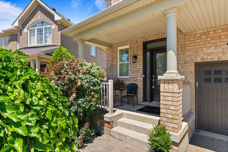 899 Pickersgill Crescent, Milton, ON L9T 7T7 – photo 2