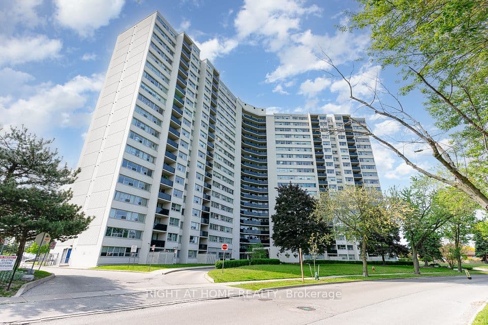 530 Lolita Gardens 505, Mississauga, ON L5A 3T2 – main photo
