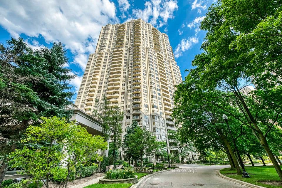 25 Kingsbridge Garden Circle W 519, Mississauga, ON L5R 4B1 – photo 2