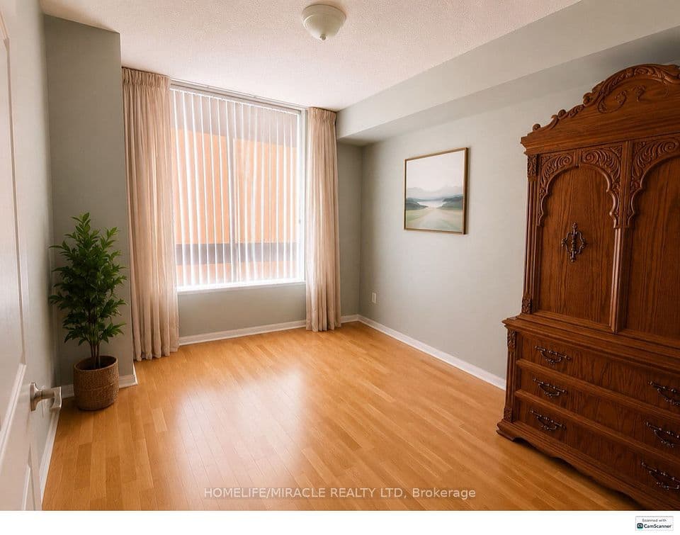 1150 Parkwest Place 506, Mississauga, ON L5E 3K4 – photo 3