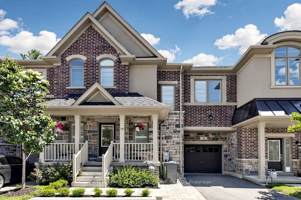 19 Summerbeam Way, Brampton, ON L6Y 6K5 – main photo