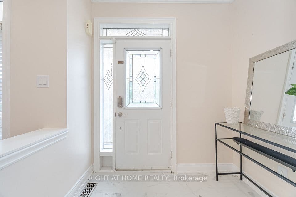 3737 Brinwood Gate, Mississauga, ON L5M 7G9 – photo 3