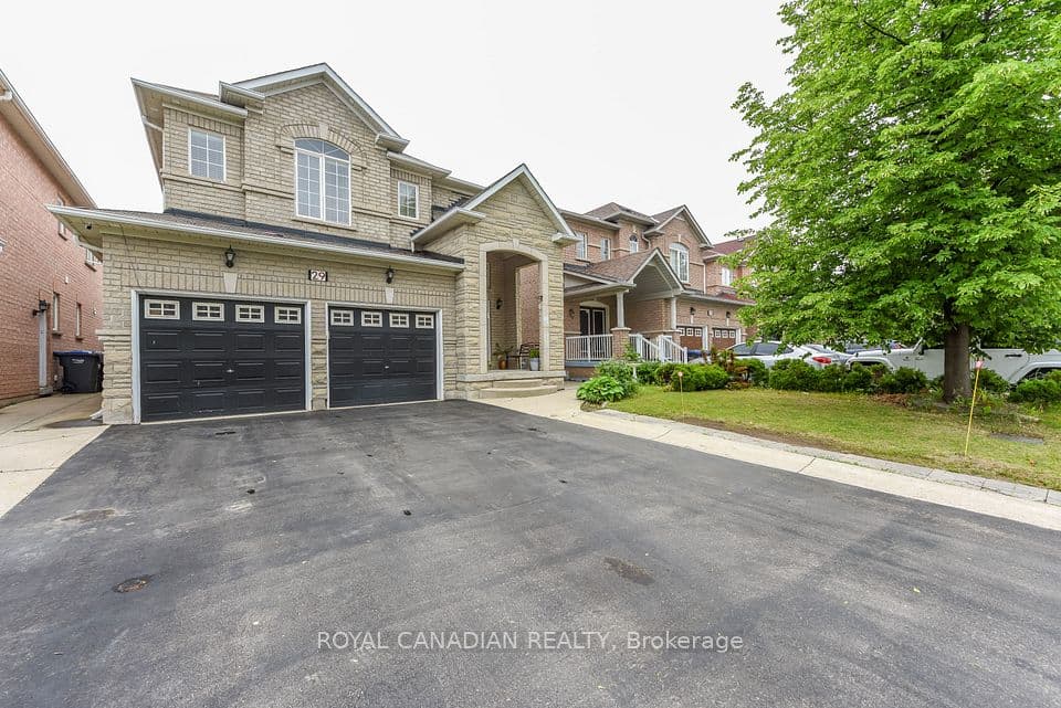 29 Dewside Drive, Brampton, ON L6R 3B7 – photo 2