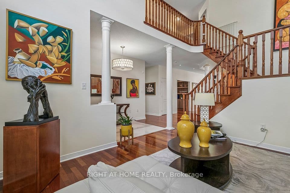 4263 Couples Crescent, Burlington, ON L7M 4Z2 – photo 2