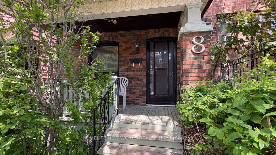 8 Burnfield Avenue, Toronto, ON M6G 1Y5 – photo 2