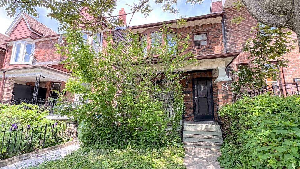 8 Burnfield Avenue, Toronto, ON M6G 1Y5 – main photo