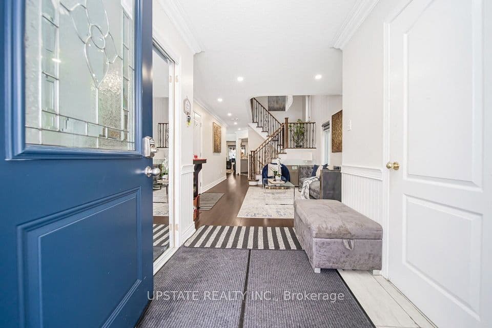 12 Bramfield Street, Brampton, ON L7A 2W3 – main photo