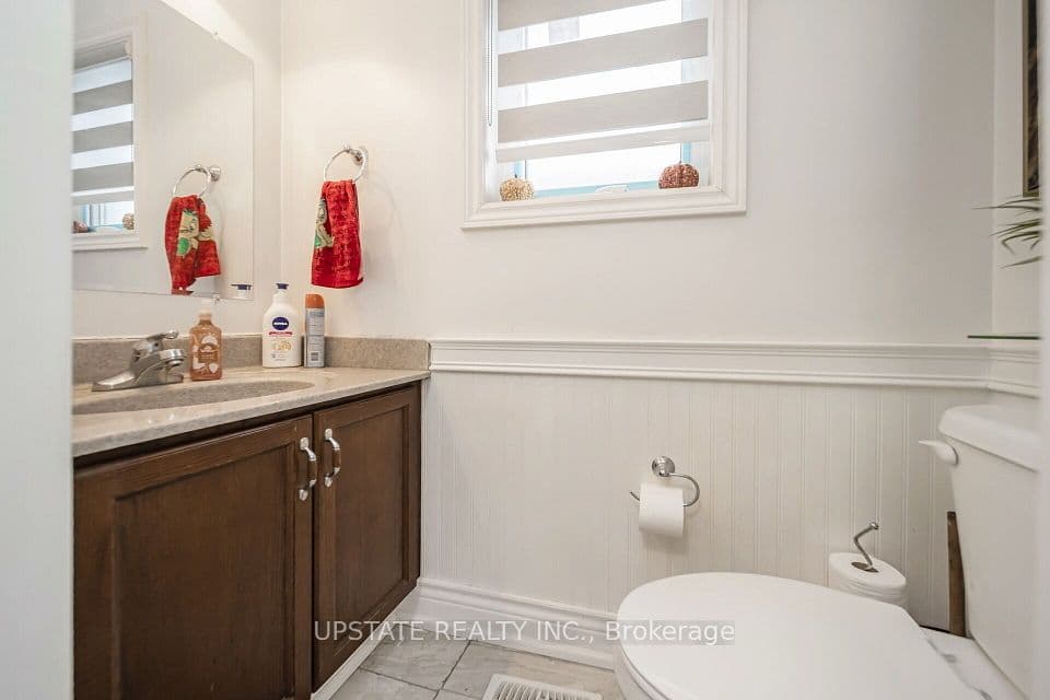 12 Bramfield Street, Brampton, ON L7A 2W3 – photo 3