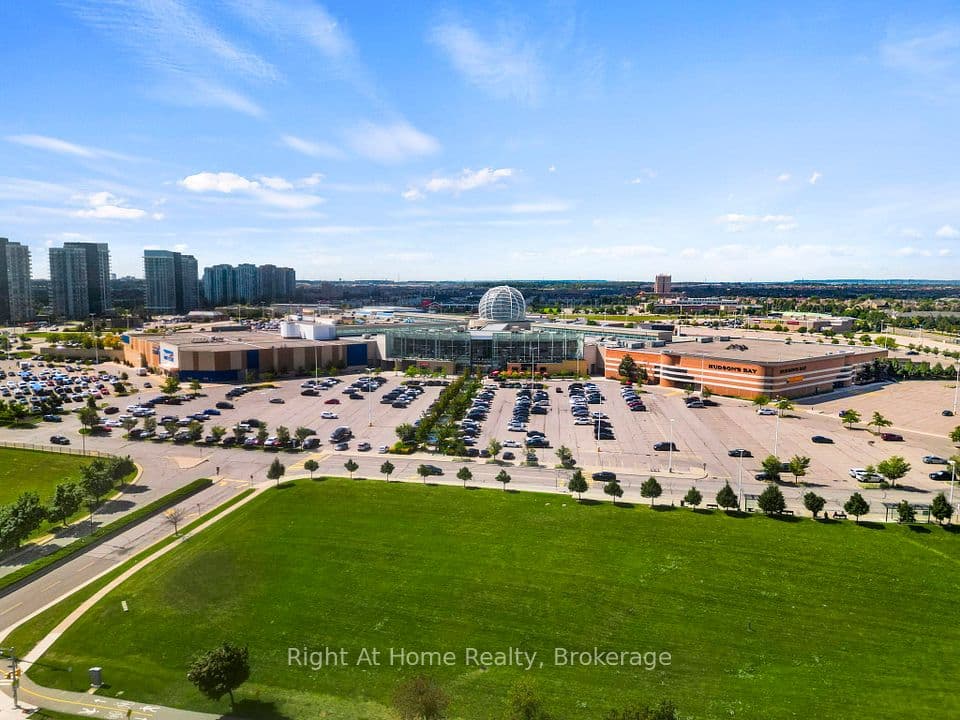 2545 Erin Centre Boulevard 1611, Mississauga, ON L5M 6Z9 – photo 2