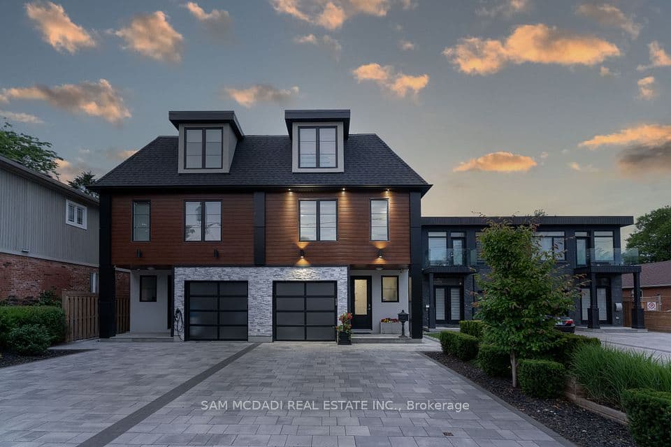 11A Maple Avenue N, Mississauga, ON L5H 2R9 – main photo