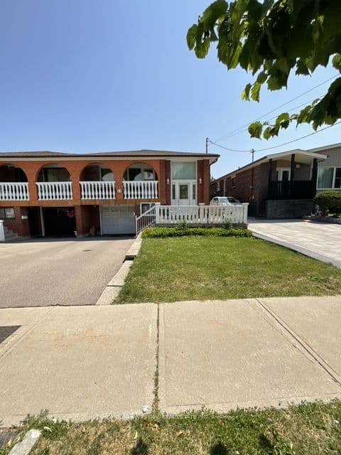 51 Seacliffe Boulevard, Toronto, ON M9L 2G7 – photo 3
