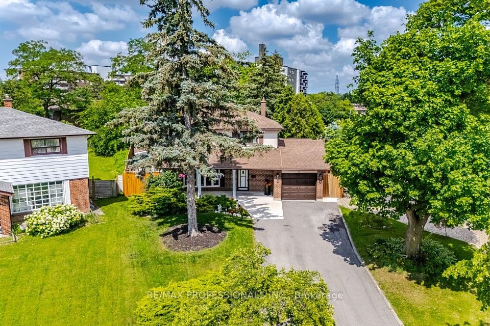 74 Ringway Crescent, Toronto, ON M9W 1X4 – photo 2