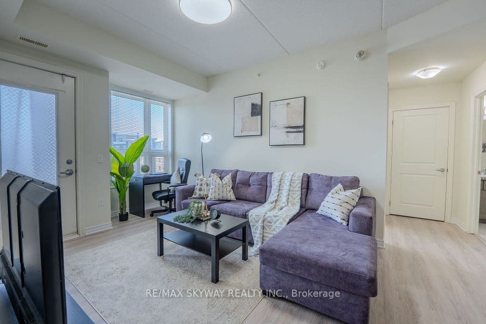 640 Sauve Street 420, Milton, ON L9T 9A7 – main photo
