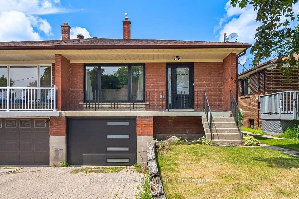 92 Archibald Street, Brampton, ON L6X 1L9 – main photo