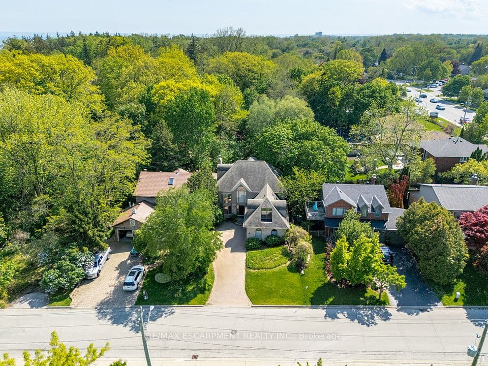 78 West River Street, Oakville, ON L6L 3B5 – main photo
