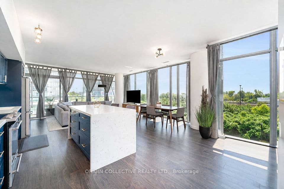 105 The Queensway Avenue 302, Toronto, ON M6S 5B5 – photo 3