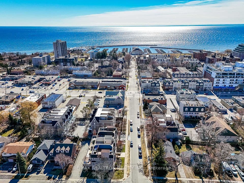 117 Nelson Street 1, Oakville, ON L6L 3J1 – photo 2