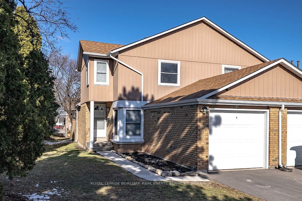 2185 Fairchild Boulevard 1, Burlington, ON L7P 3P6 – photo 2