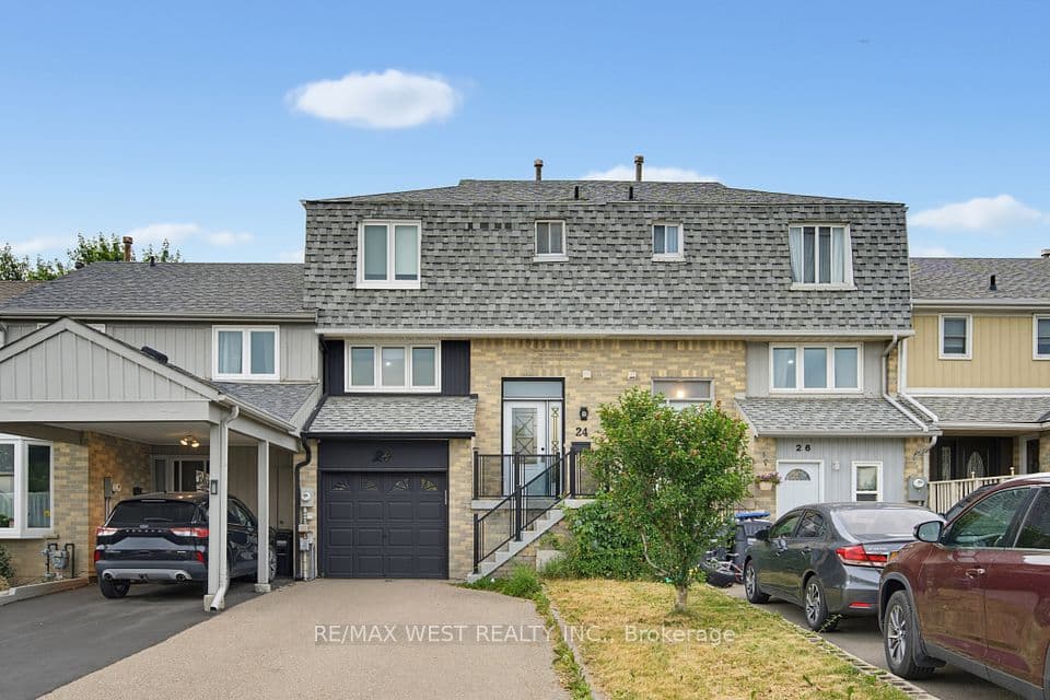 24 Primrose Crescent, Brampton, ON L6Z 1E2 – photo 2