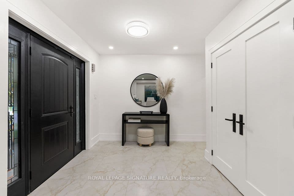 29 Blaketon Road, Toronto, ON M9B 4W4 – photo 2