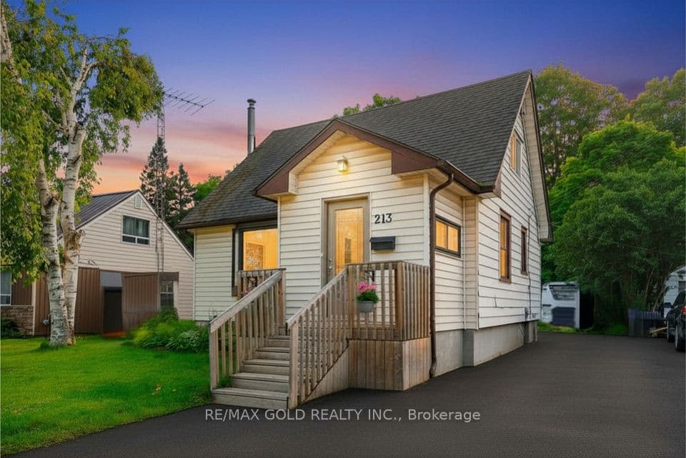 213 Mason Boulevard, Halton Hills, ON L7J 1A7 – main photo