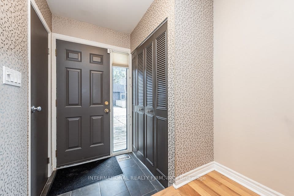 6855 Glen Erin Drive 15, Mississauga, ON L5N 1P6 – photo 2