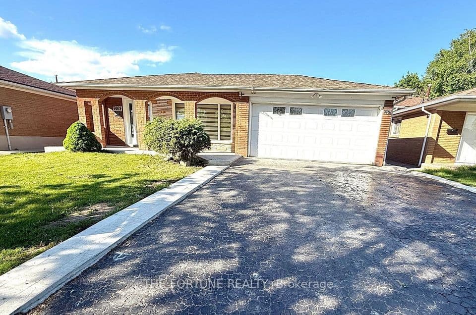 7461 Netherwood Road, Mississauga, ON L4T 2N7 – photo 3