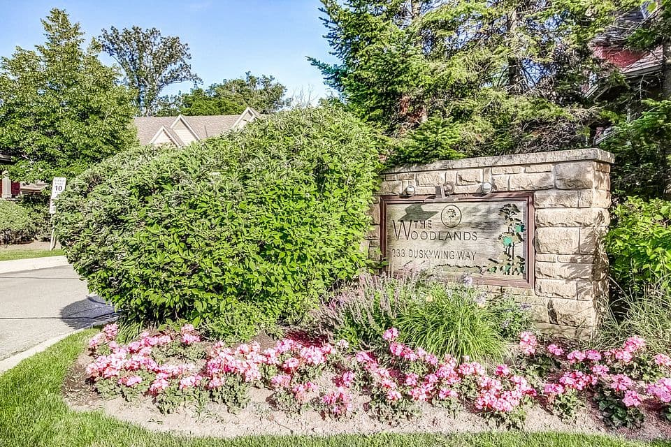 233 Duskywing Way 22, Oakville, ON L6L 0C5 – photo 3