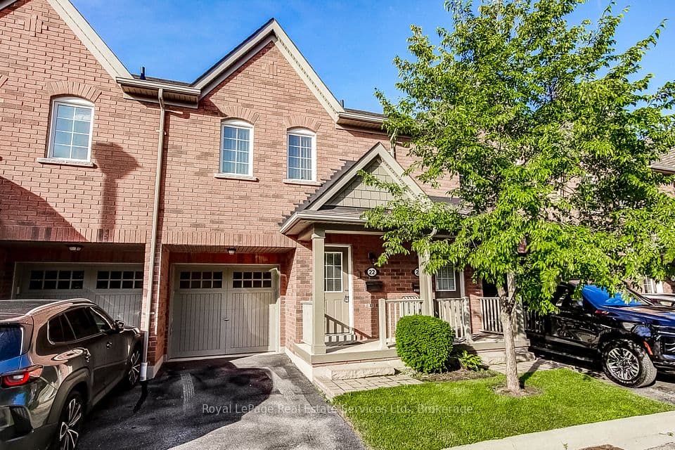 233 Duskywing Way 22, Oakville, ON L6L 0C5 – photo 2
