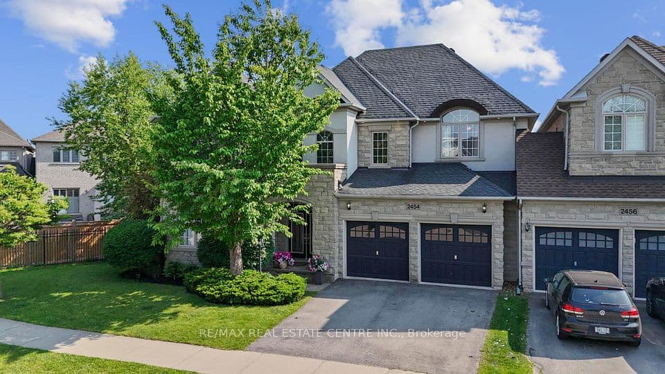 2454 Springforest Drive, Oakville, ON L6M 0A1 – main photo