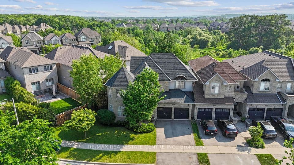 2454 Springforest Drive, Oakville, ON L6M 0A1 – photo 3
