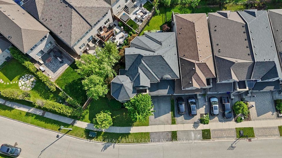 2454 Springforest Drive, Oakville, ON L6M 0A1 – photo 2