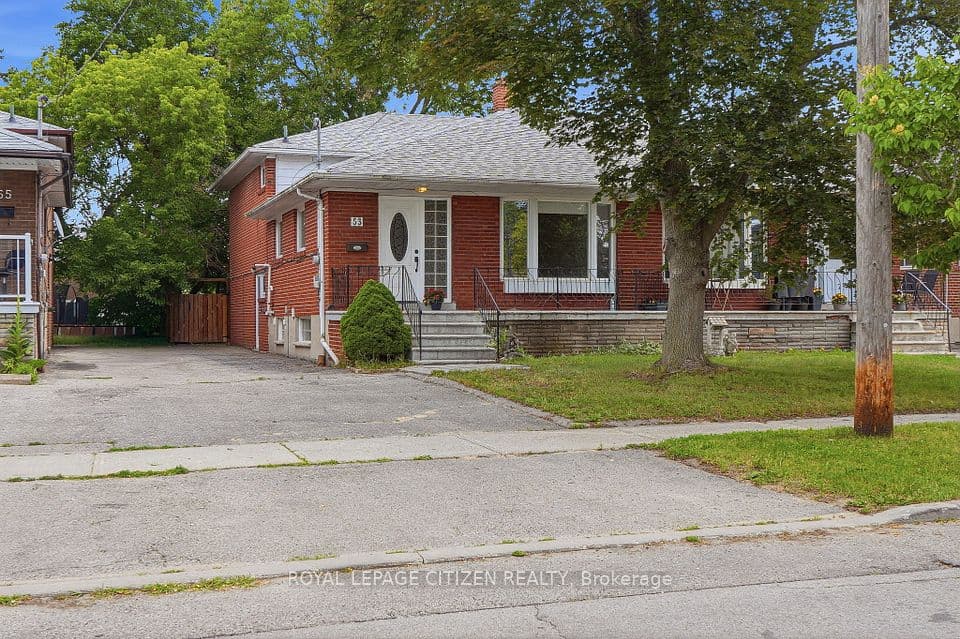 53 Grampian Crescent, Toronto, ON M9L 2L2 – main photo