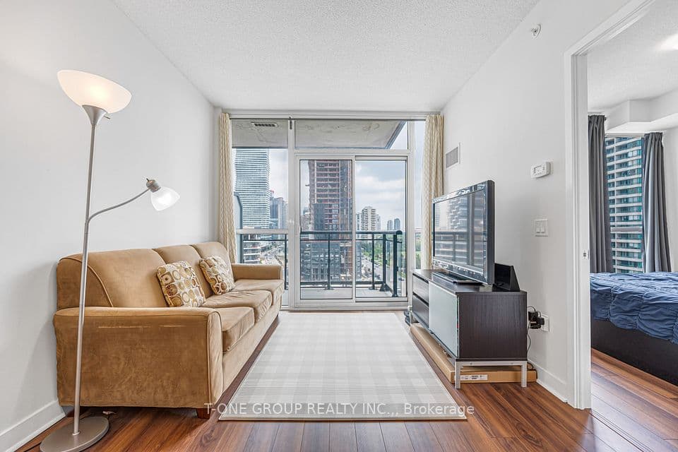 3975 Grand Park Drive 801, Mississauga, ON L5B 0K4 – main photo