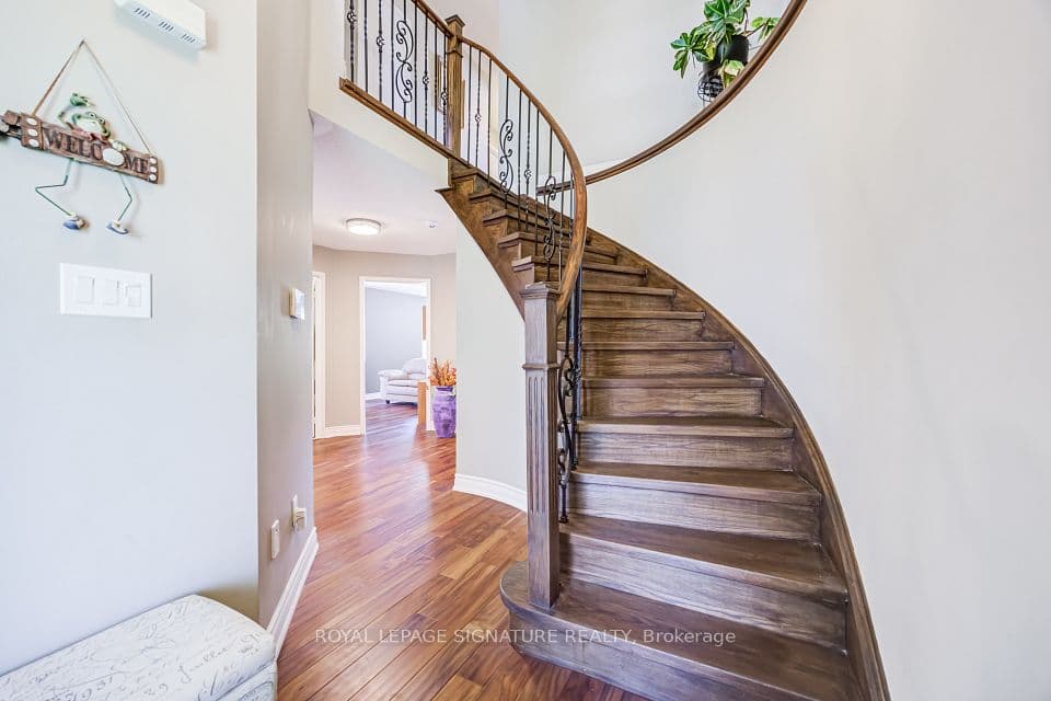 82 Belmont Boulevard, Halton Hills, ON L7G 6E7 – photo 3