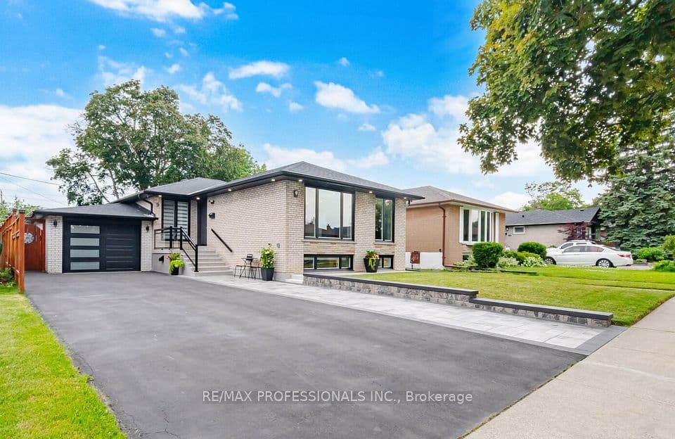 9 Tynevale Drive, Toronto, ON M9R 2B3 – main photo
