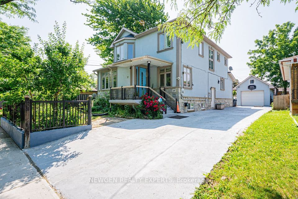 11 Benway Drive, Toronto, ON M9W 1Z2 – main photo
