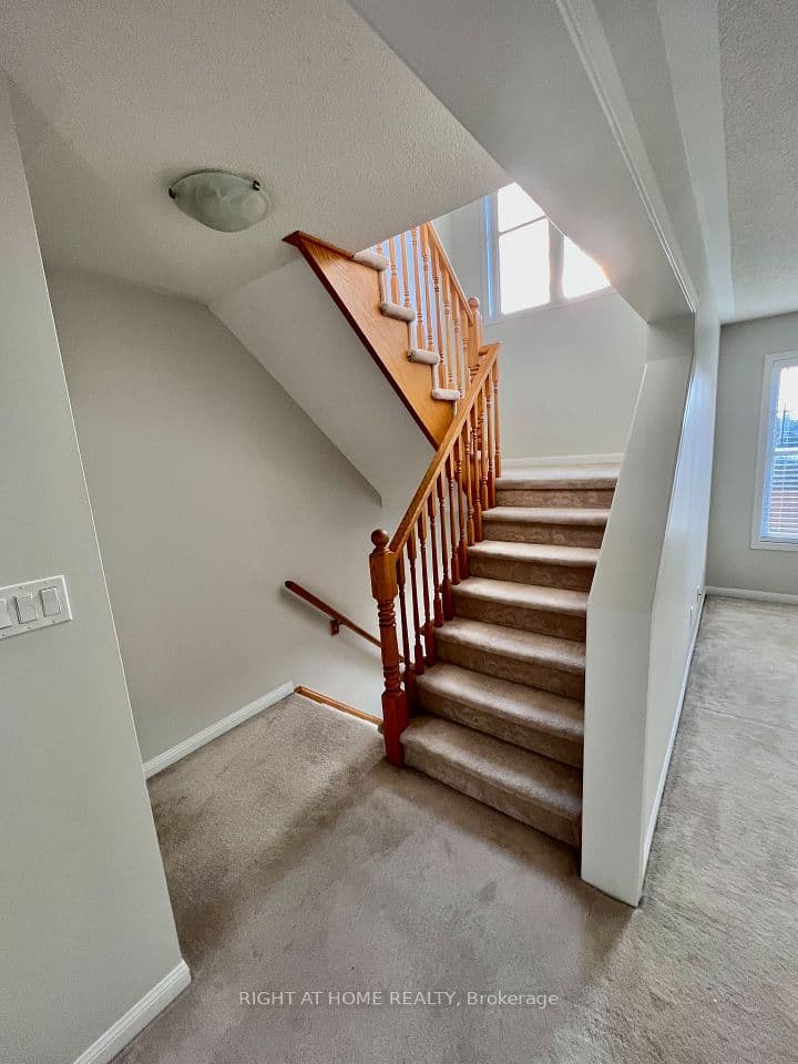 2385 COHO Way, Oakville, ON L6M 0G6 – photo 3
