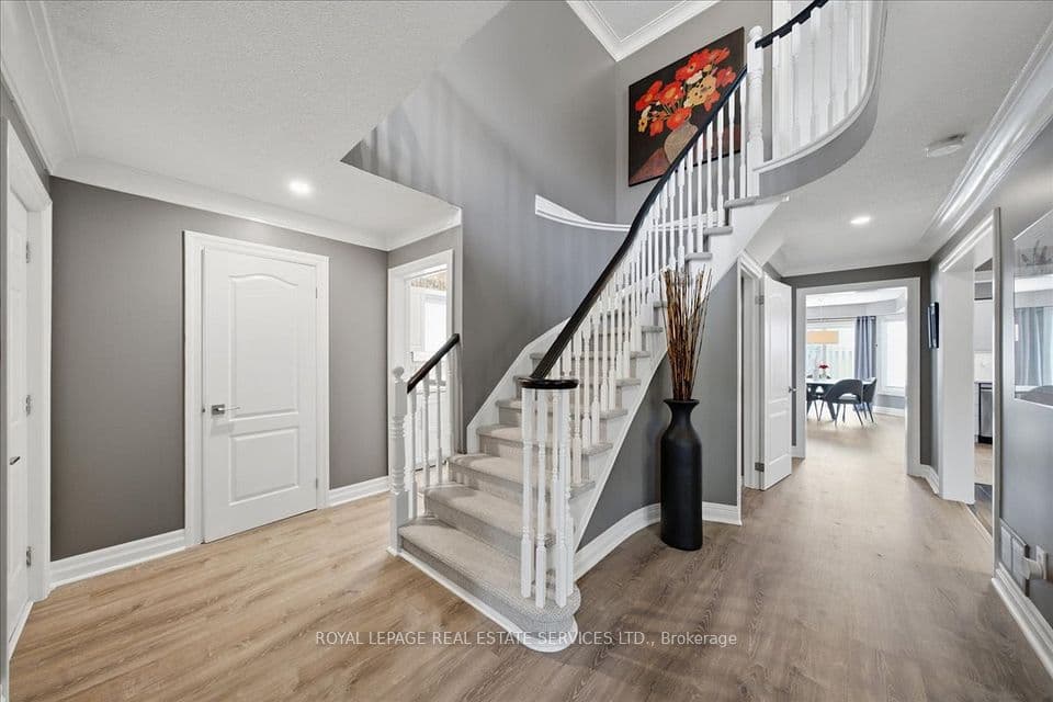 2268 Vista Oak Road, Oakville, ON L6M 3L8 – photo 3