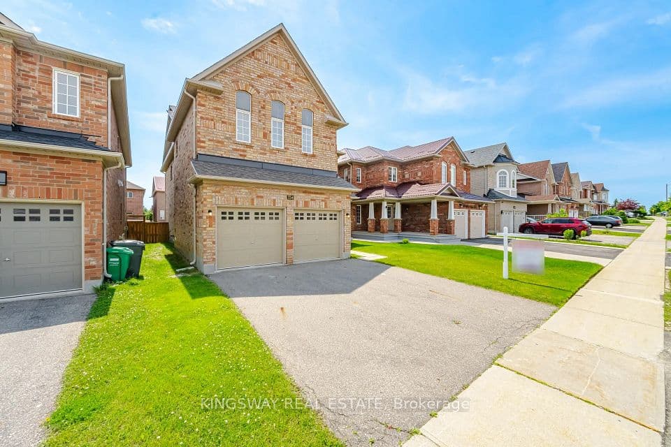 754 White Clover Way, Mississauga, ON L5V 3B8 – photo 3