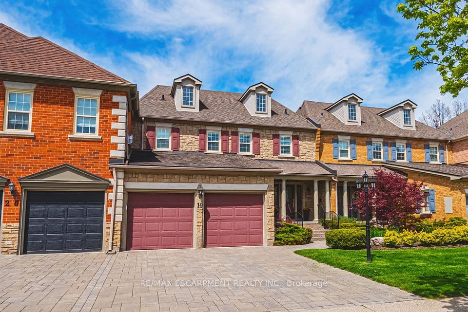 4211 Millcroft Park Drive 19, Burlington, ON L7M 3Y9 – photo 2