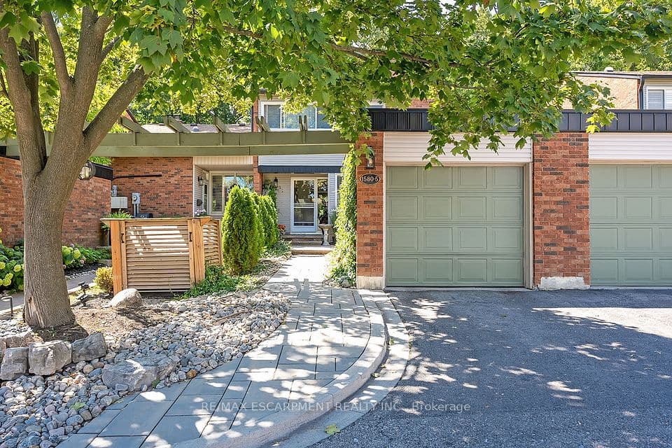 1580 Kerns Road 5, Burlington, ON L7P 3A7 – main photo